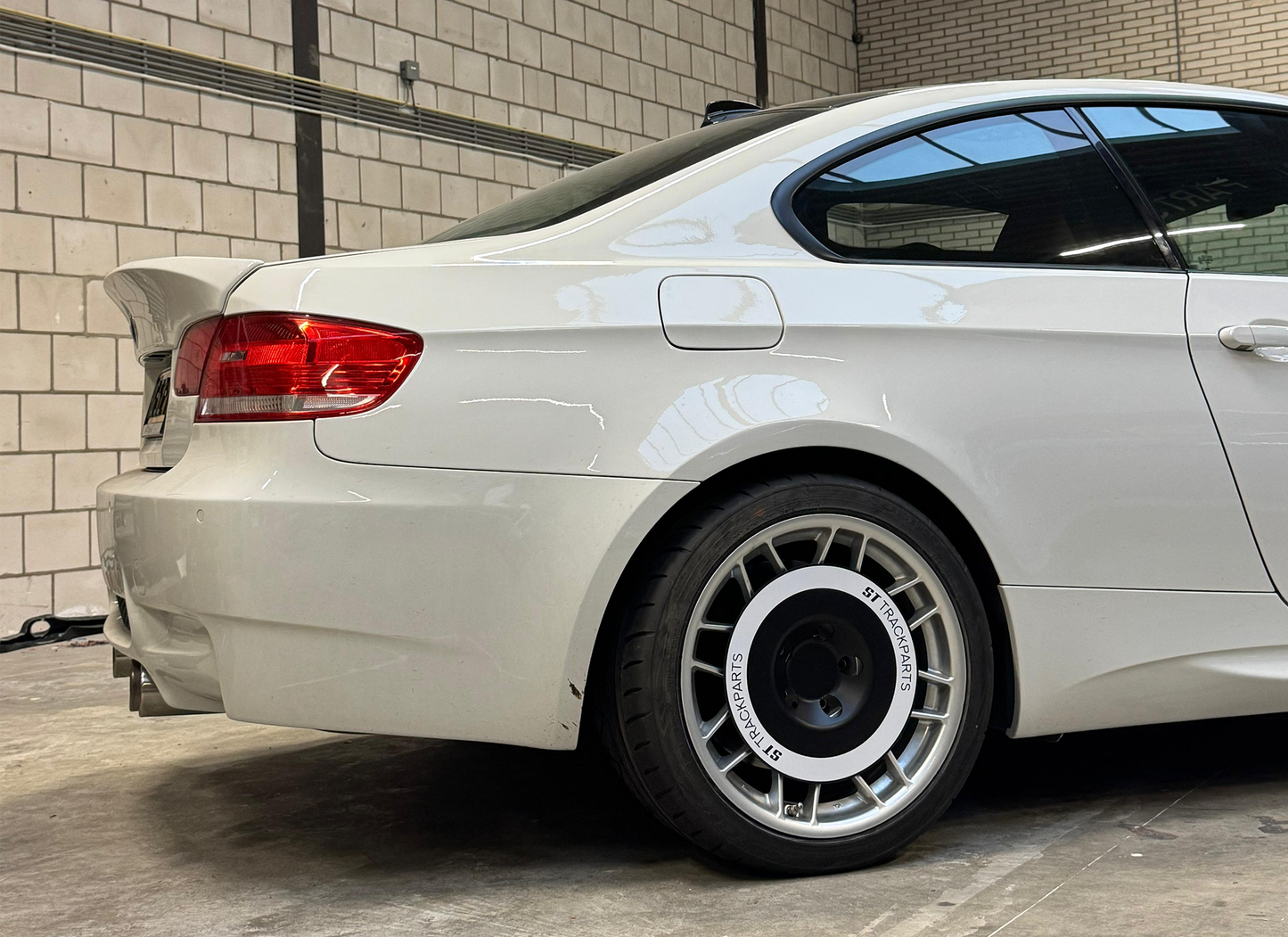 AeroDiscs for 18" Apex ARC-8 BMW M2/M3/M4 F8X E9X E46