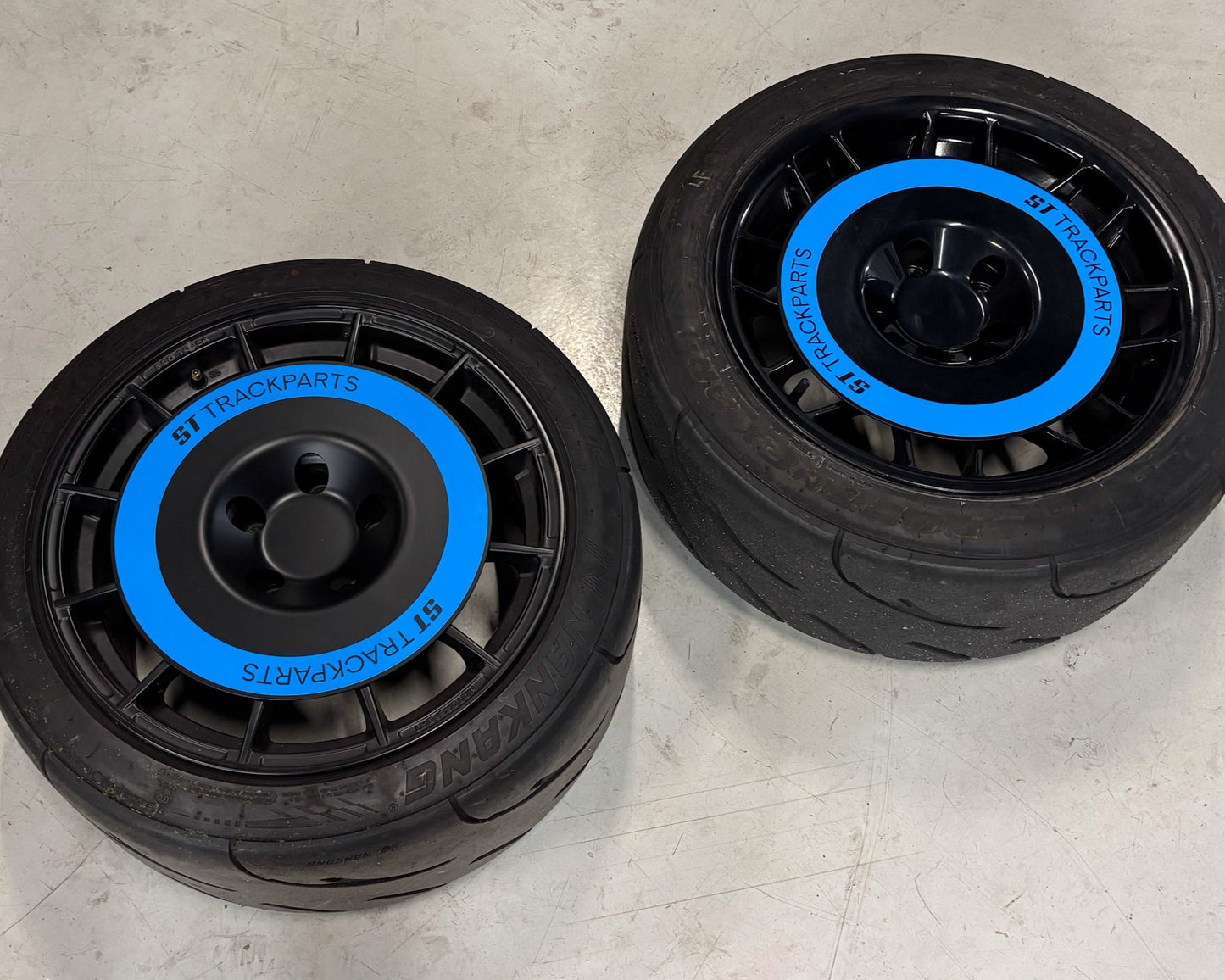 AeroDiscs for 18" Protrack ONE / Motec Nitro MCR1 BMW M2/M3/M4 F8X E9X