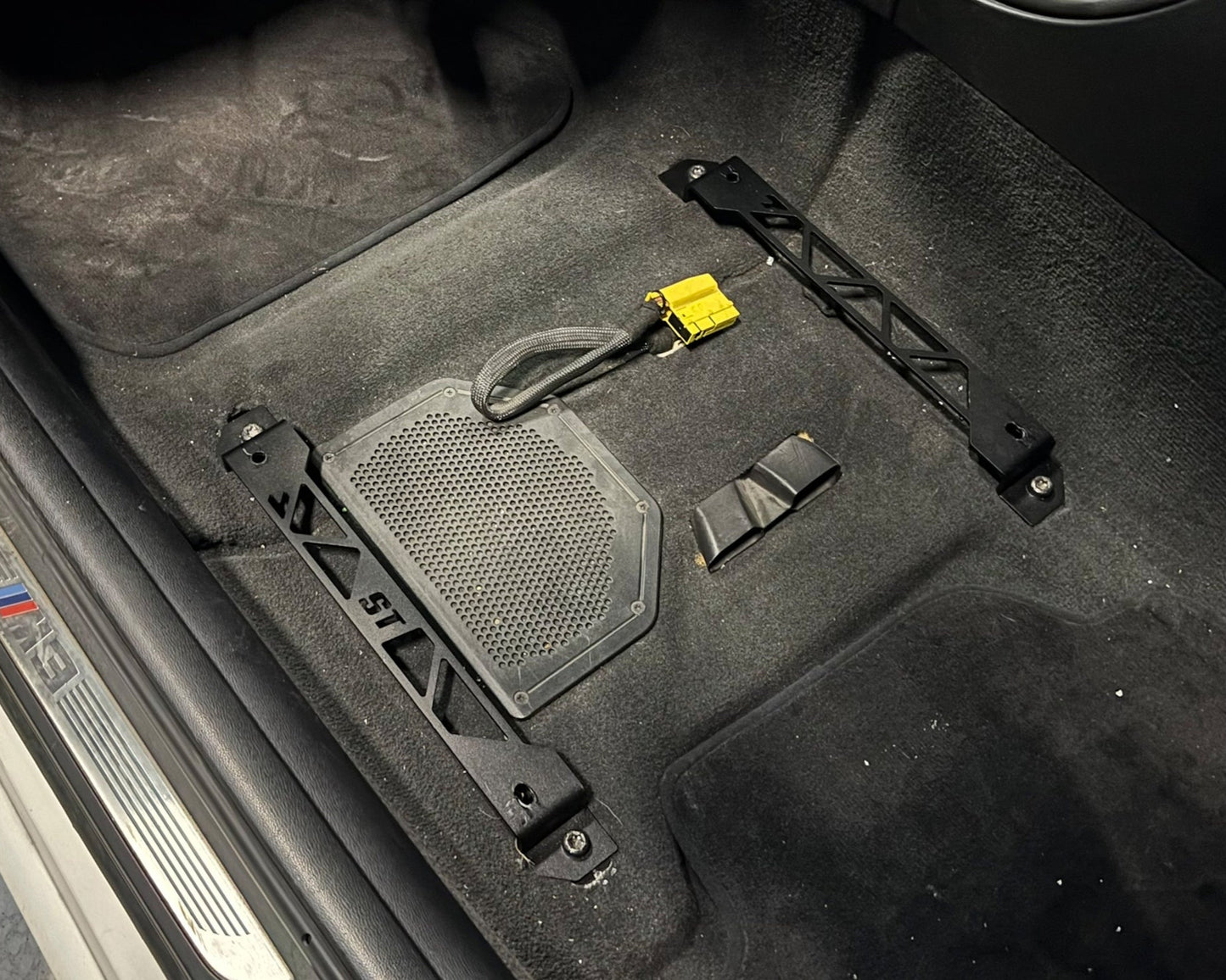 BMW M2/M3/M4 Seat Consoles (F80,F82,F87,E9X,E8x)