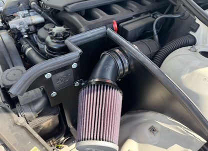 E46 Air filter kit (6-cylinder Non-M / 320i, 323i, 325i, 328i)