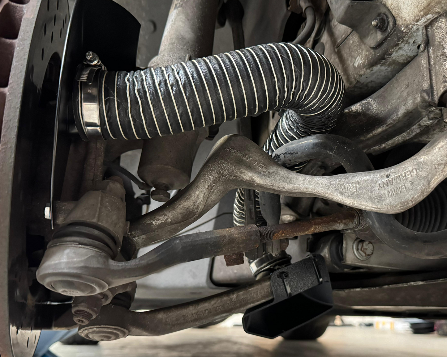 BMW E9X E8X Brake Cooling Kit Control Arm (M3 only)