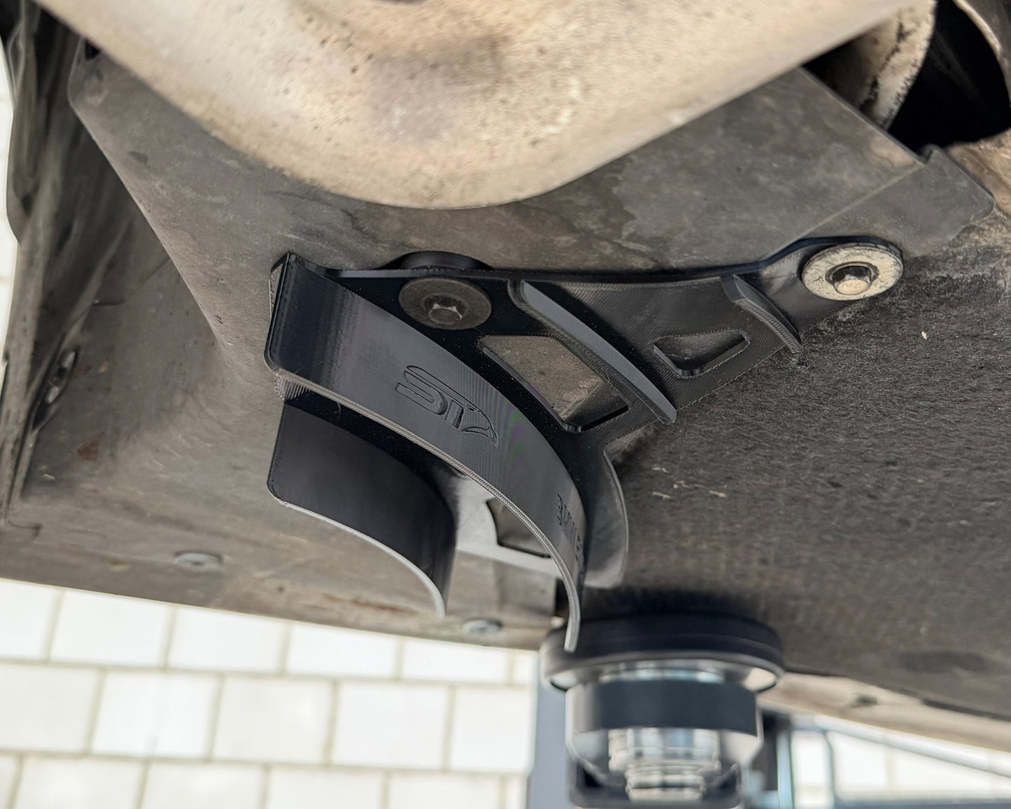 BMW E92 Underbody Flaps Set