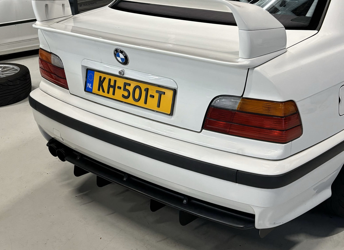 E36 Diffuser Flat Floor