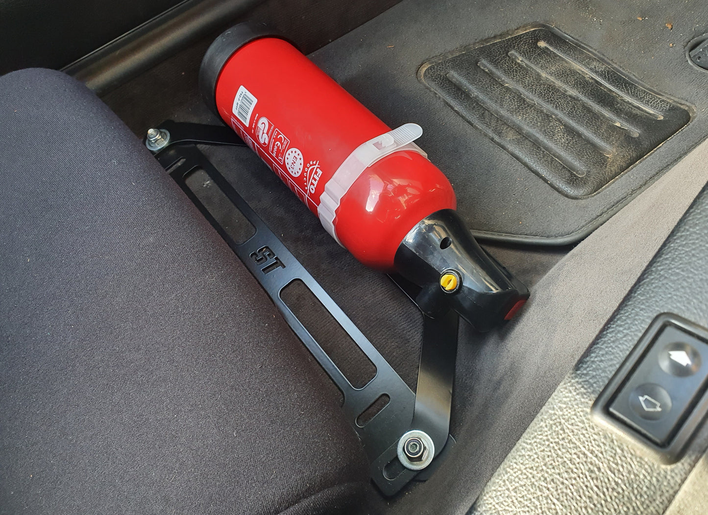 E36/E46 Fire extinguisher mount bracket